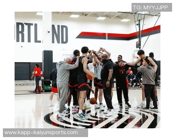 格兰特谈杨瀚森跑位配合能力语言障碍影响沟通效果 格兰特谈杨瀚森跑位配合能力语言障碍影响沟通效果