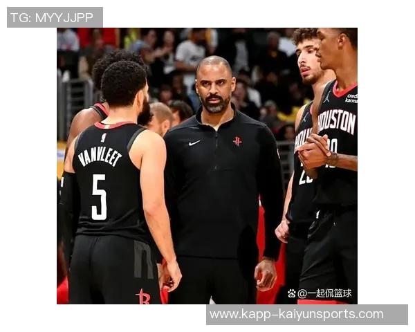 乌度卡称赞卡佩拉护筐与空接能力申京双塔组合展现更强侵略性 乌度卡称赞卡佩拉护筐与空接能力申京双塔组合展现更强侵略性