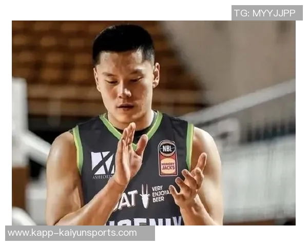 锡安上半场表现抢眼15分钟内贡献8分9板3助3断2帽展现实力 锡安上半场表现抢眼15分钟内贡献8分9板3助3断2帽展现实力