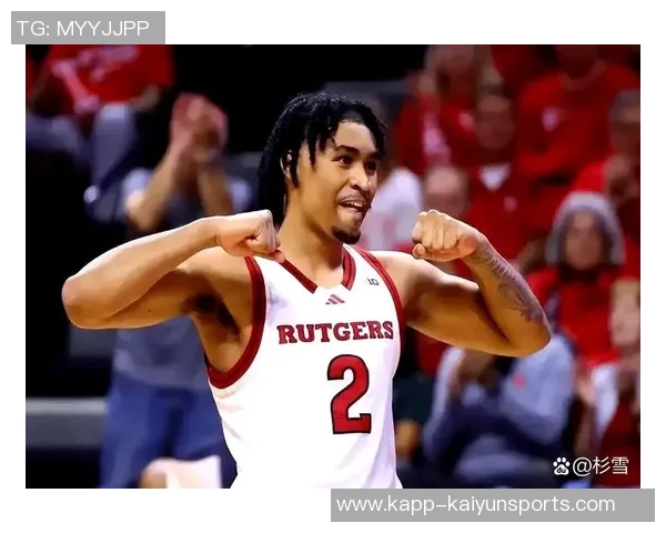 詹姆斯称弗拉格有潜力走莱昂纳德发展之路与多位名人堂球员共事 詹姆斯称弗拉格有潜力走莱昂纳德发展之路与多位名人堂球员共事