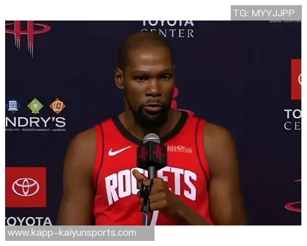 杜兰特谈与对手互动:怼人其实能激励他们吸引更多球迷购票 杜兰特谈与对手互动:怼人其实能激励他们吸引更多球迷购票